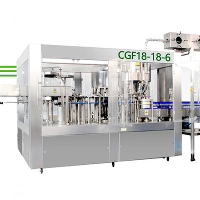 3 em 1 máquina de enchimento pura automática 3000BPH da água potável para a garrafa plástica do ANIMAL DE ESTIMAÇÃO