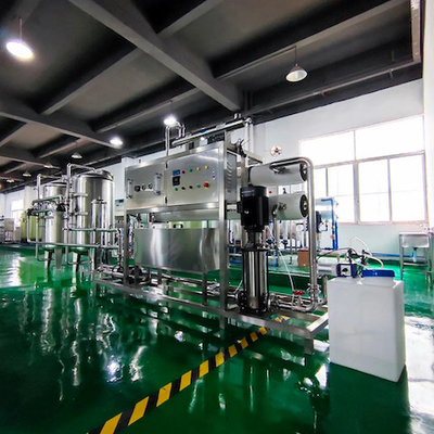 comprar Instalação industrial de tratamento de água com tanque de pré-tratamento de aço inoxidável e tubulação online manufacture