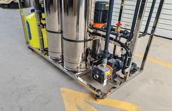 comprar 500L por hora de saída Ro Estação de tratamento de água com taxa de purificação de 99% e varia dependendo do consumo de energia do modelo online manufacture