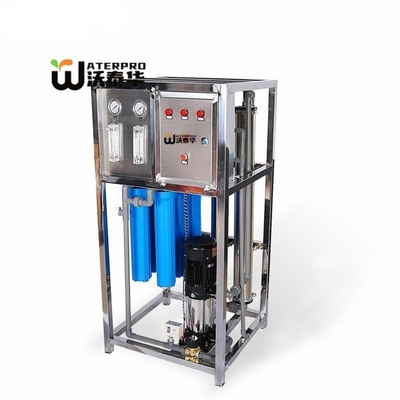 Máquina industrial de tratamento de água 220V Sistema de água potável com bombas e componentes do núcleo do PLC para instalações